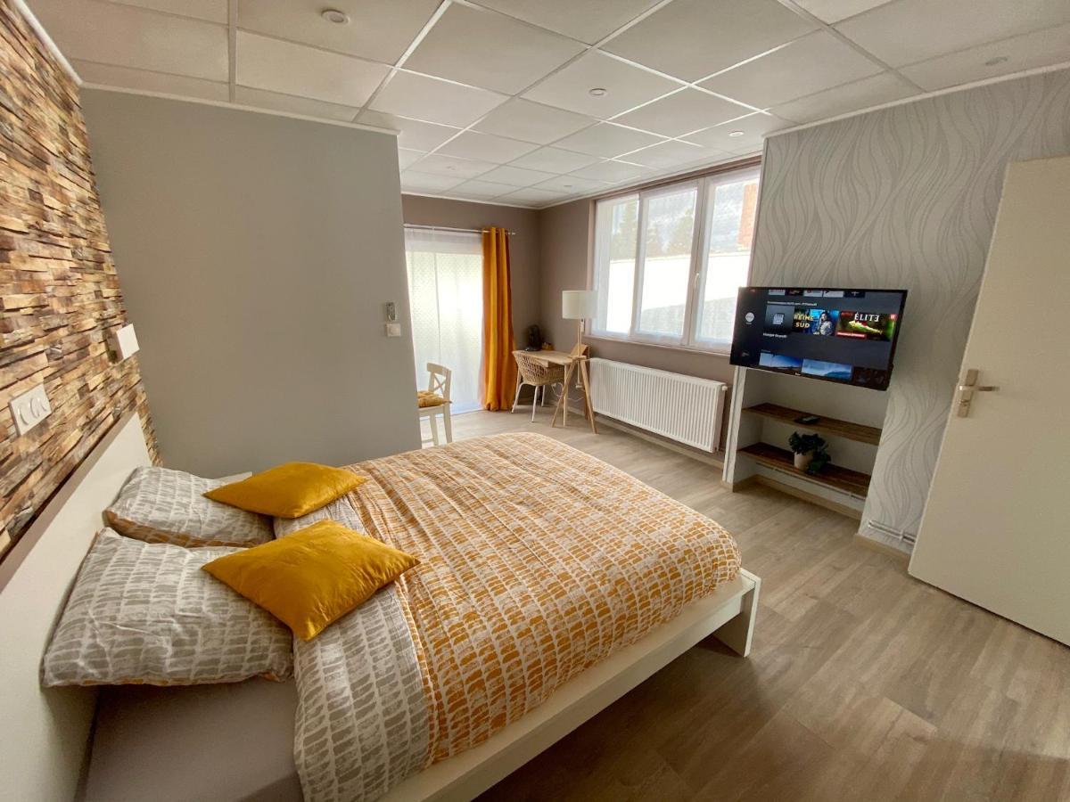 Logements Equipes A Onnaing Avec Espace Balneo En Option Proche Toyota, Autoroute Et Valenciennes Exteriér fotografie