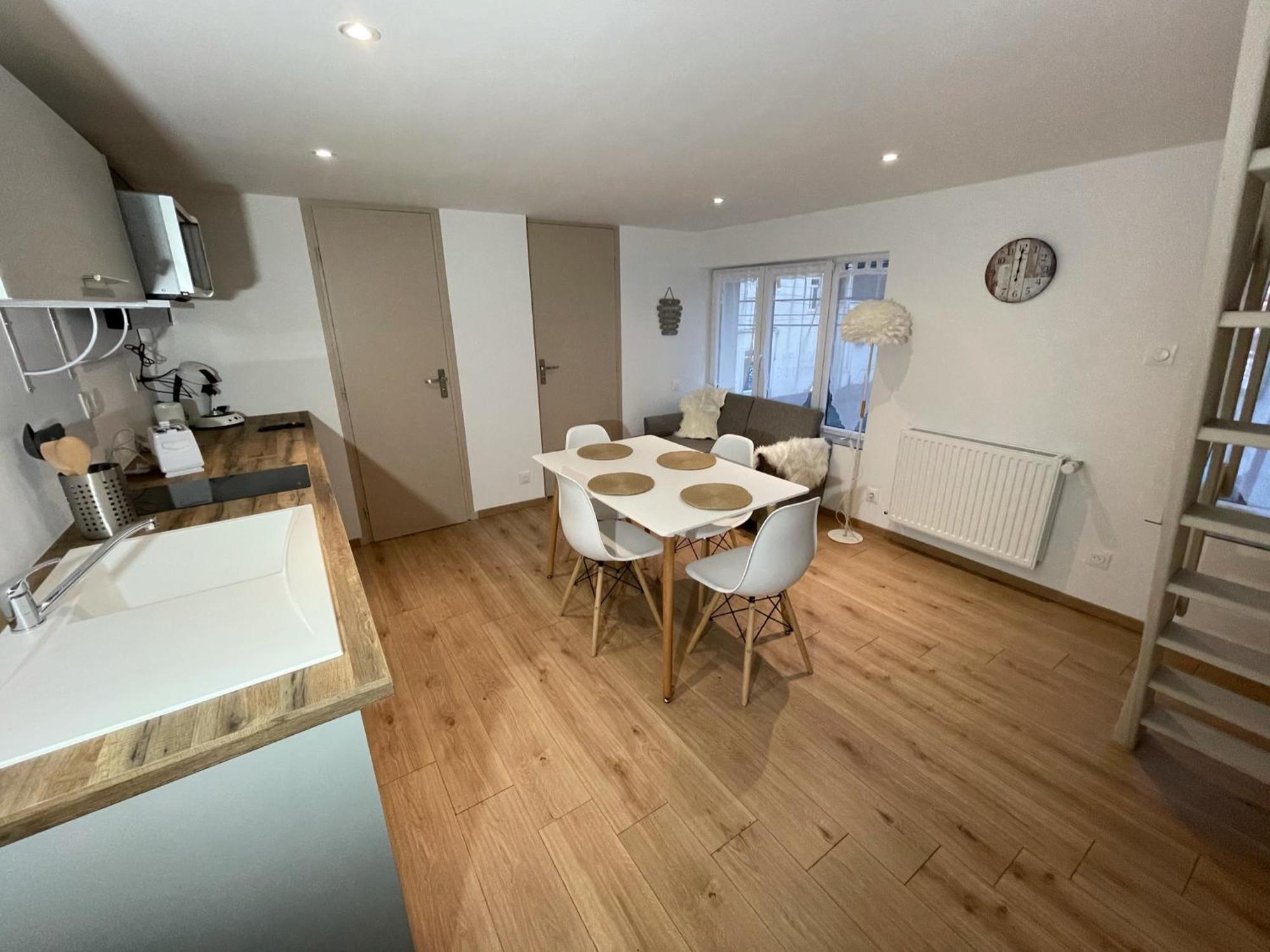 Logements Equipes A Onnaing Avec Espace Balneo En Option Proche Toyota, Autoroute Et Valenciennes Exteriér fotografie