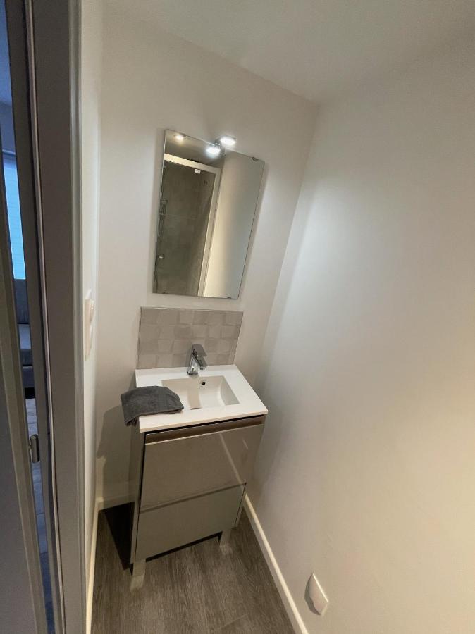 Logements Equipes A Onnaing Avec Espace Balneo En Option Proche Toyota, Autoroute Et Valenciennes Exteriér fotografie