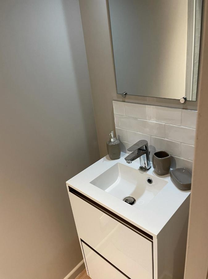 Logements Equipes A Onnaing Avec Espace Balneo En Option Proche Toyota, Autoroute Et Valenciennes Exteriér fotografie